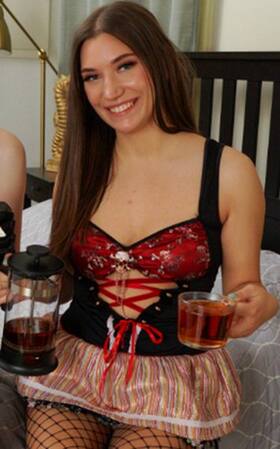 Elise Moon