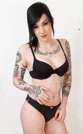 Nikki Hearts