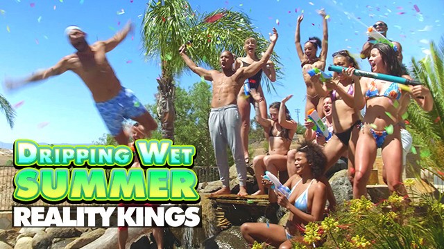 Angel Youngs and friends turn a pool party into an outside fourway