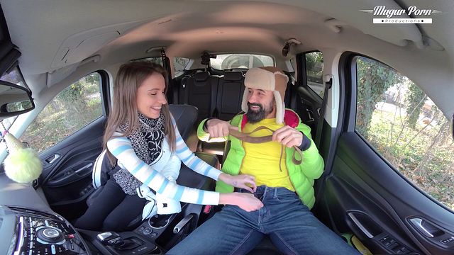 Lili Charmelle Gives Roadside Hummer In Car