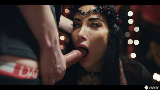 Clea Gaultier's crystal ball reading turns into a throat-draining facefuck