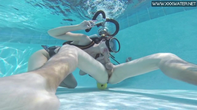 Minnie Manga - Shaved Cunt Dominated Underwater