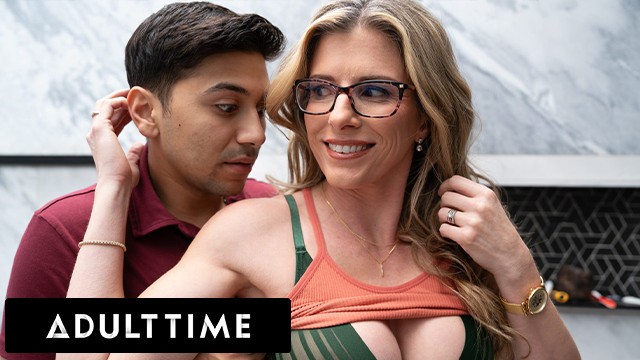 Cory Chase lets him eat her out then bends over for a deep creampie